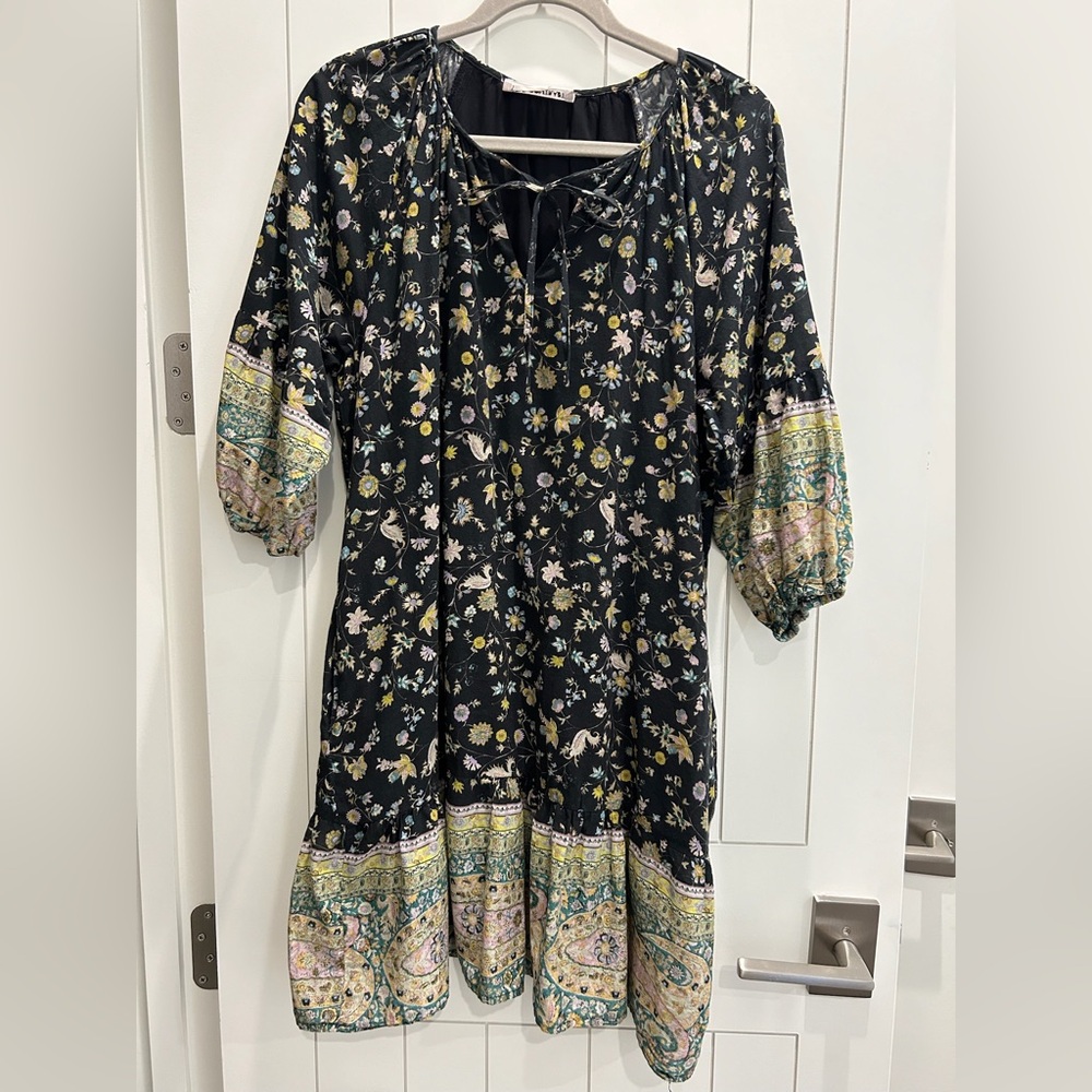 Self Contrast Sherri Dress - Picture 2 of 4